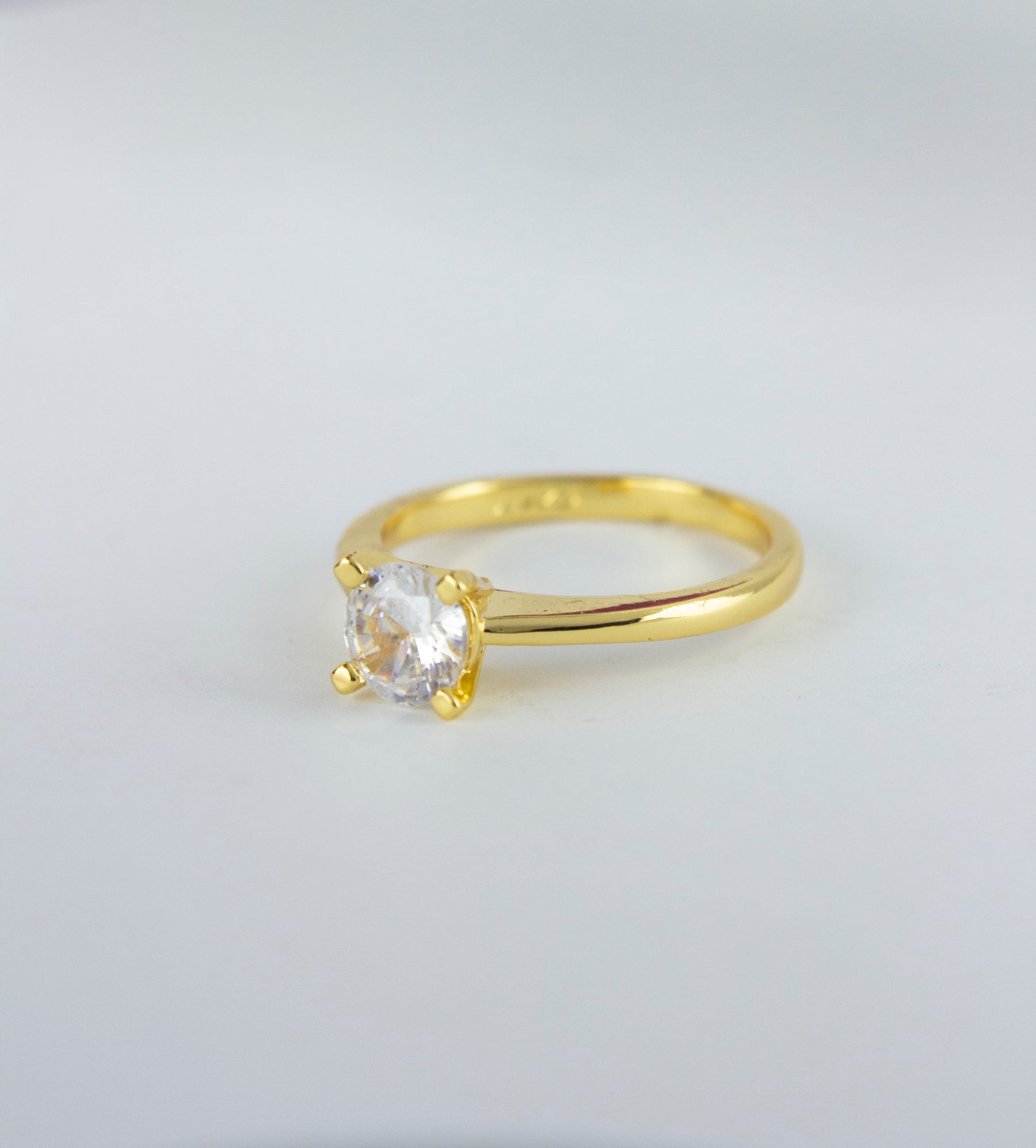 Simple Minimalistic Design Diamond Ring